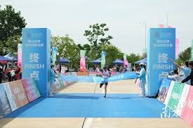 队史助攻王和抢断王，2013年最佳防守二阵，季后赛球员。