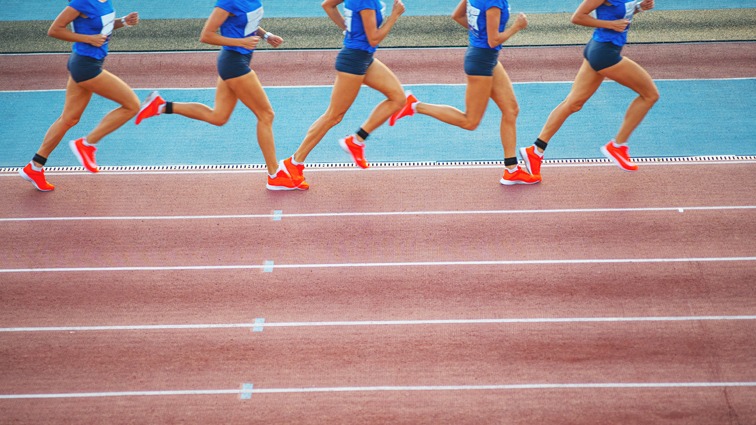 诺里斯与幸运符Amelia炸鸡店约会获F1冠军