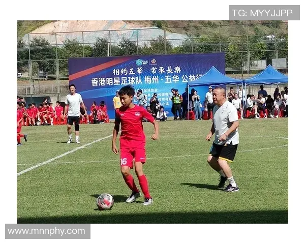 法甲战报：南野拓实一击制胜，十人摩纳哥1-0险胜巴黎